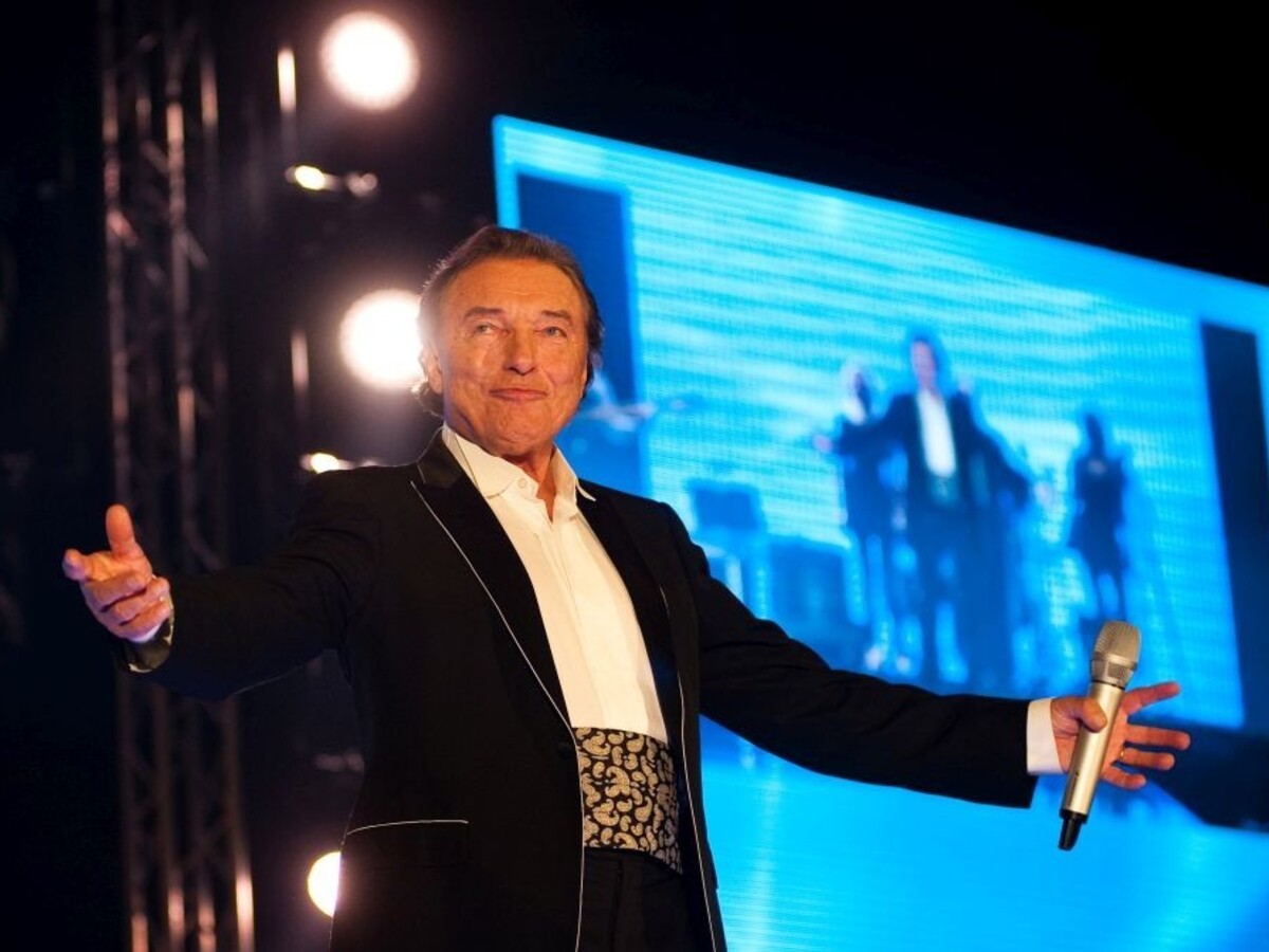 Vydali bankovku s portrétom Karla Gotta, legenda slávi jubileum