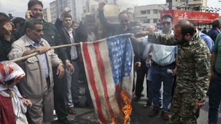 Irán je pripravený rokovať s USA, Rúhání však má podmienku