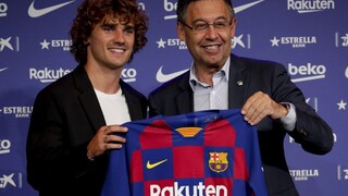 Malý princ sa Barcelone upísal na päť rokov, nosiť bude číslo 17