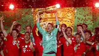 Popularita Bayernu rastie, v zámorí hráčov čakali stovky fanúšikov