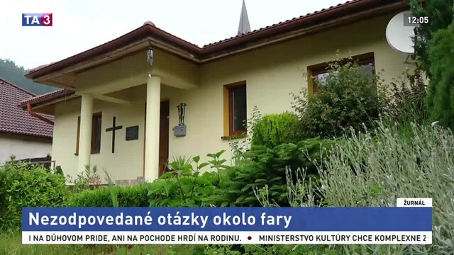 Privlastnená fara je opäť majetkom cirkvi. Záhada však trvá
