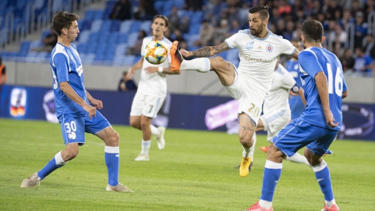 Od postupu ich delili sekundy. O osude Slovanu rozhodli penalty