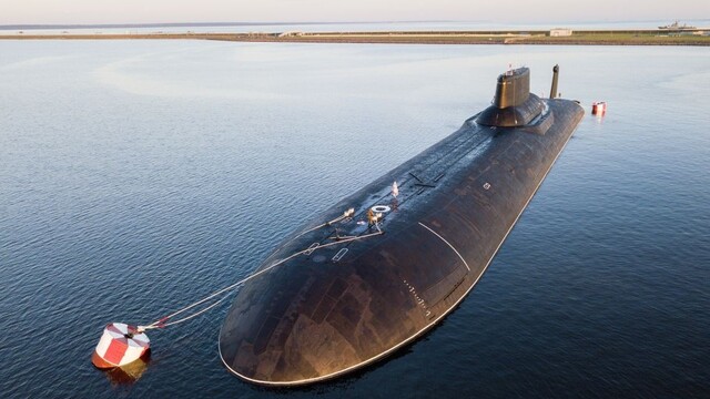 Na ruskom cvičení sa predviedla najväčšia atómová ponorka sveta