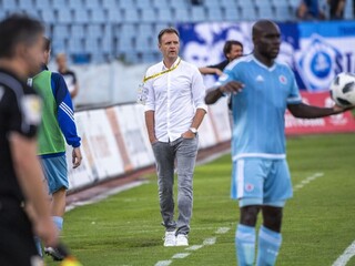 Po odvolaní Ševelu Slovan dočasne povedie asistent Radenkovič