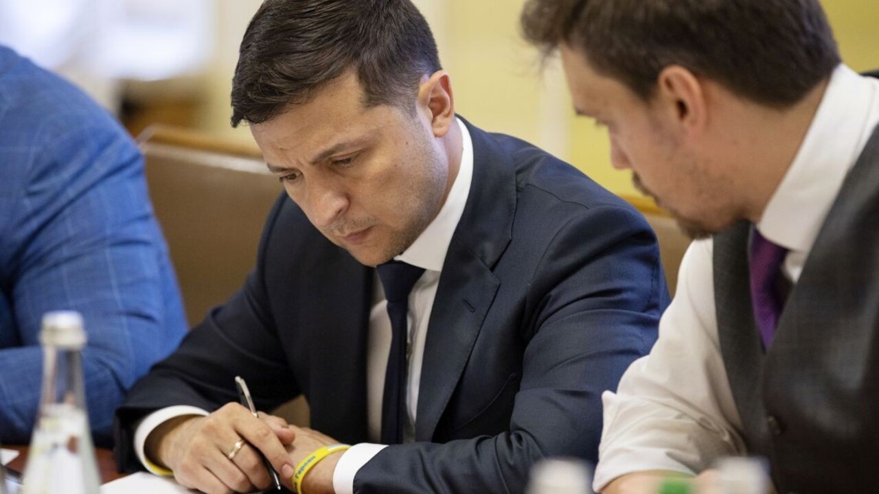 Ukrajinci zavedú kastráciu pedofilov, zákon čaká na Zelenského