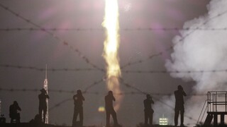 Na ISS dorazila trojica kozmonautov, pre Škvorcova je to tretí pobyt