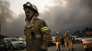 Portugalsko sužujú lesné požiare, nasadili viac ako tisíc hasičov