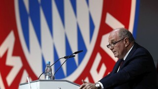 Po niekoľkých desiatkach rokov končí Hoeness v Bayerne Mníchov