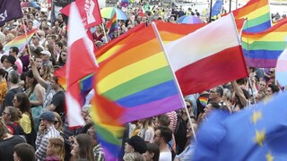 LGBT je v Poľsku horúca téma, menšiny opäť vyšli do ulíc