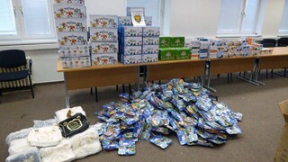 Odhalili falošné legá aj kabelky Hello Kitty. Môžu byť nebezpečné