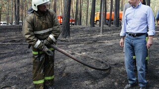 Dym sibírskych požiarov sa šíri za hranice, Putin povolal armádu
