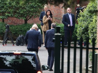 Johnson sa v Severnom Írsku stretol s nesúhlasom ohľadom brexitu
