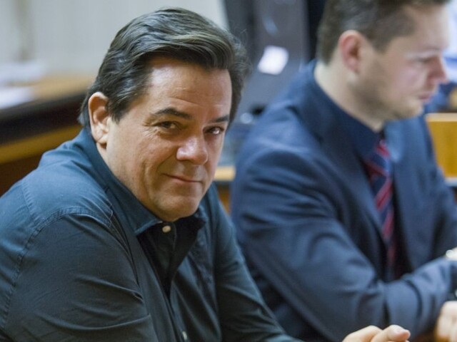 Mafia, či prekrytie škandálu? Politici reagujú na Kočnerove správy