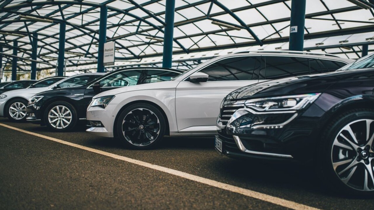 V AAA AUTO padol rekord, zákazníci si v júli odviezli vyše 8000 vozidiel