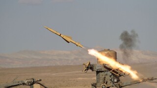 Irán predstavil nové strely, je vraj pripravený na americkú brutalitu