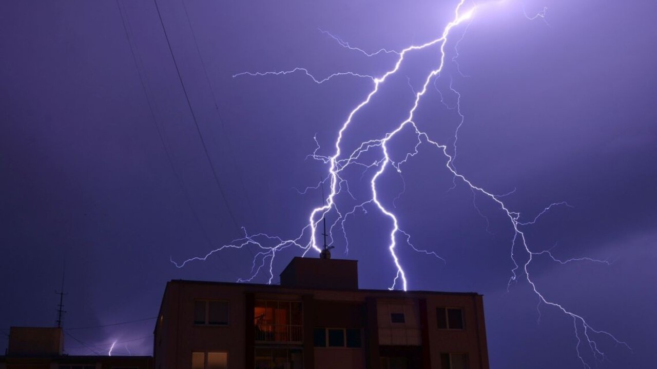 Nad Slovenskom zaznamenali supercelu, hrozí nám ich viac