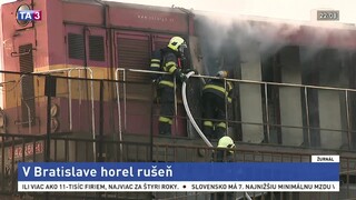 Na železničnom moste v Bratislave horel rušeň, zasiahli hasiči