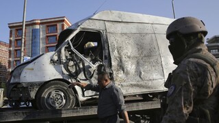 Taliban nastražil bombu v aute, útočník sa odpálil pred políciou