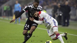 Španielsky klub predstavil novú posilu, záložník prišiel z Lyonu