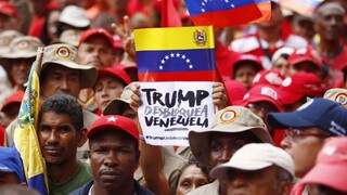 Maduro stopol rokovania s opozíciou, odvolal sa na agresiu USA