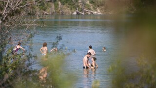 Čaká nás horúci víkend. Teploty sa vyšplhajú k 35 stupňom