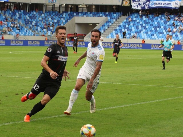 Slovan je aj po domácom zápase s ViOnom bez straty bodu