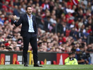 Lampardova premiéra bola trpká, jeho Chelsea s Manchesterom prehrala