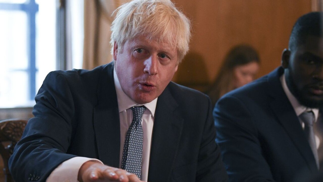 Poslanci sa v septembri pokúsia zmariť brexit bez dohody, tvrdí Johnson