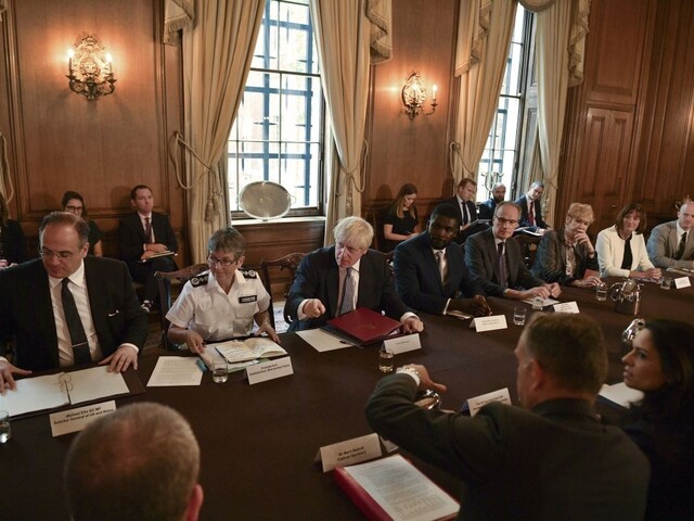 Vedeckou veľmocou zostaneme aj po brexite, upokojuje Johnson