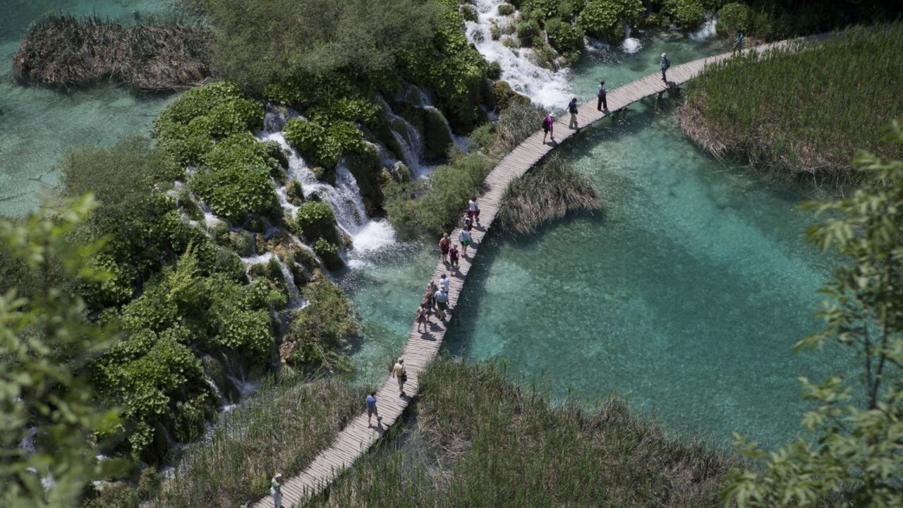Chorvátsko príroda národný park jazero 1140px (SITA/AP)