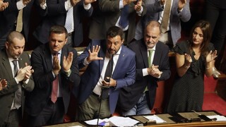 Taliansko odložilo hlasovanie o vyslovení nedôvery vláde o pár dní
