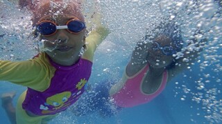 Zatiaľ sa nič nechystá. Financovanie plaveckých výcvikov je v nedohľadne