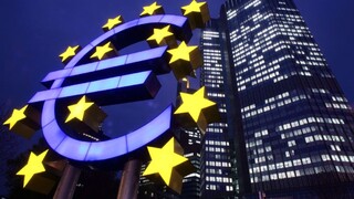 ECB zrejme pomôže ekonomike. Guvernéri bánk sú situáciou znepokojení