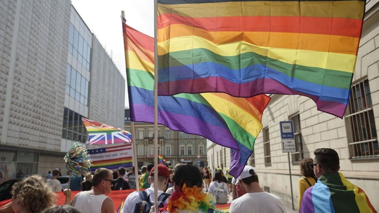 Košicami prešiel dúhový sprievod, kotlebovci reagovali pokrikmi