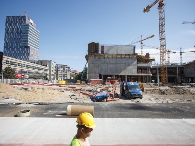 Pôvodný termín sa posunul, doprava sa na Nivy vráti až budúci rok