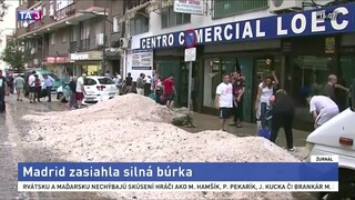 Ulice zavalili haldy ľadu. Španielsko zasiahli silné búrky s krúpami
