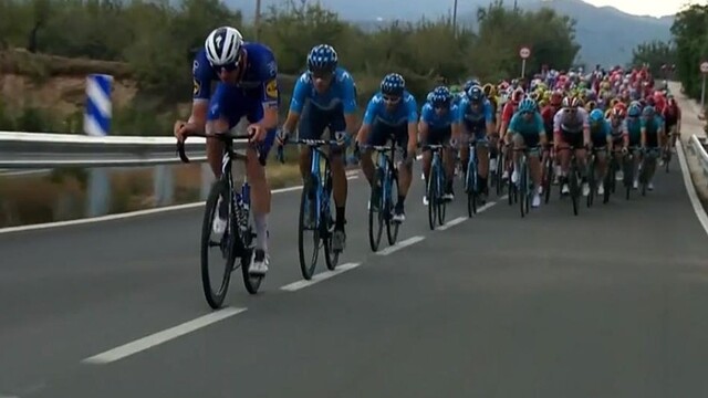 4. etapu Vuelty vyhral Jakobsen, v červenom drese naďalej Roche