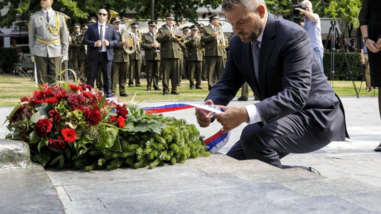 Buďme hrdý národ, vyzval Pellegrini a uctil si obete SNP