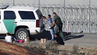 Na veľký Trumpov múr na hraniciach uvoľnili miliardy dolárov