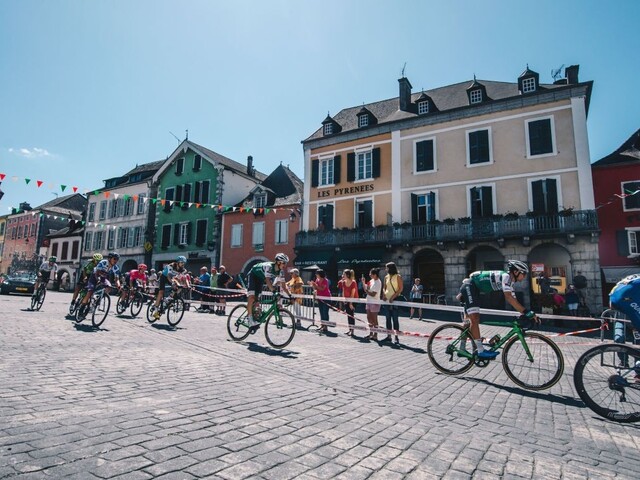 Aj po 11. etape je na čele Vuelty Roglič, etapu vyhral Iturria
