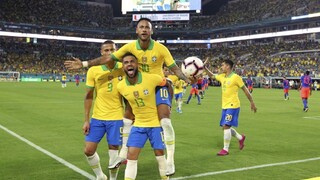 Neymar po návrate pomohol tímu. Brazília remizovala s Kolumbiou