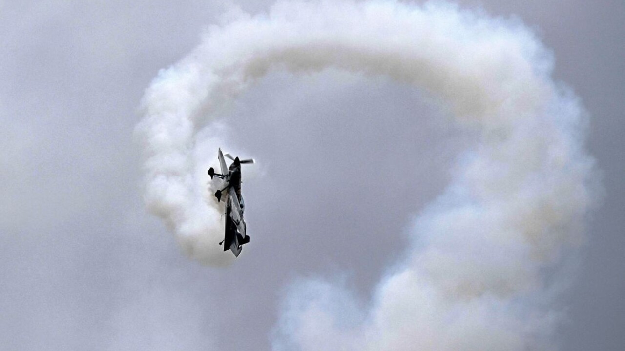 Letecká šou prilákala tisíce ľudí, vyskúšali si aj parašutizmus