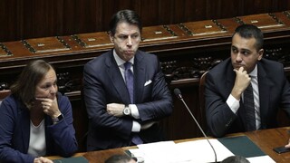 Conte v snahe zachrániť svoj kabinet sľubuje lepšiu spoluprácu s EÚ