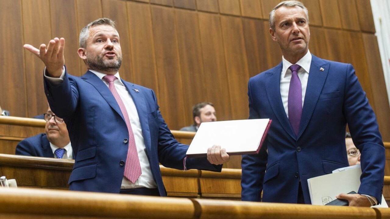 Premiéra skúsia odvolať ešte v tomto týždni, vláda sa zúčastní