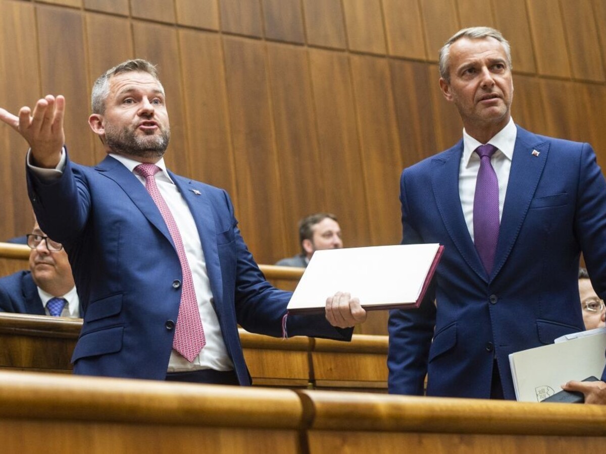 Premiéra skúsia odvolať ešte v tomto týždni, vláda sa zúčastní