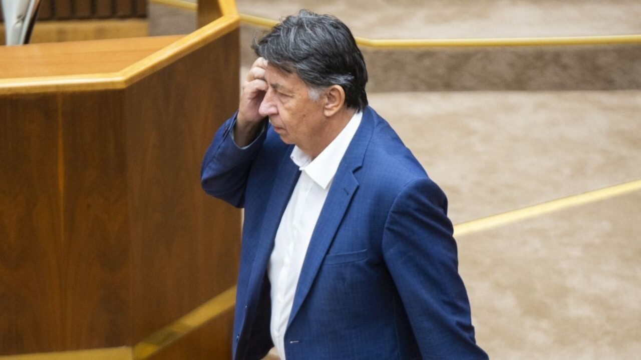 Nezvolili ani Budaja. Návrat do Mečiarových čias, reaguje OĽANO
