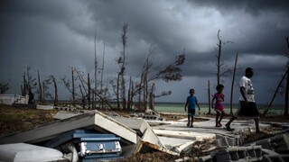 Na Bahamy mieri ďalšia hrozba, tropická búrka Humberto