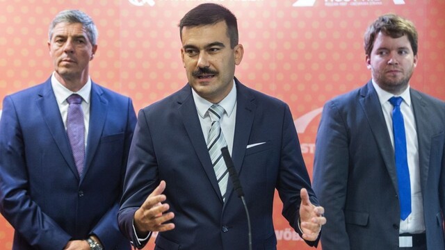 Most sa nerozpadá, tvrdí Bugár. Zvolili nových podpredsedov