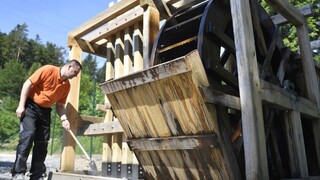 Gelničania v snahe prilákať turistov zostrojili unikátny pochwerk