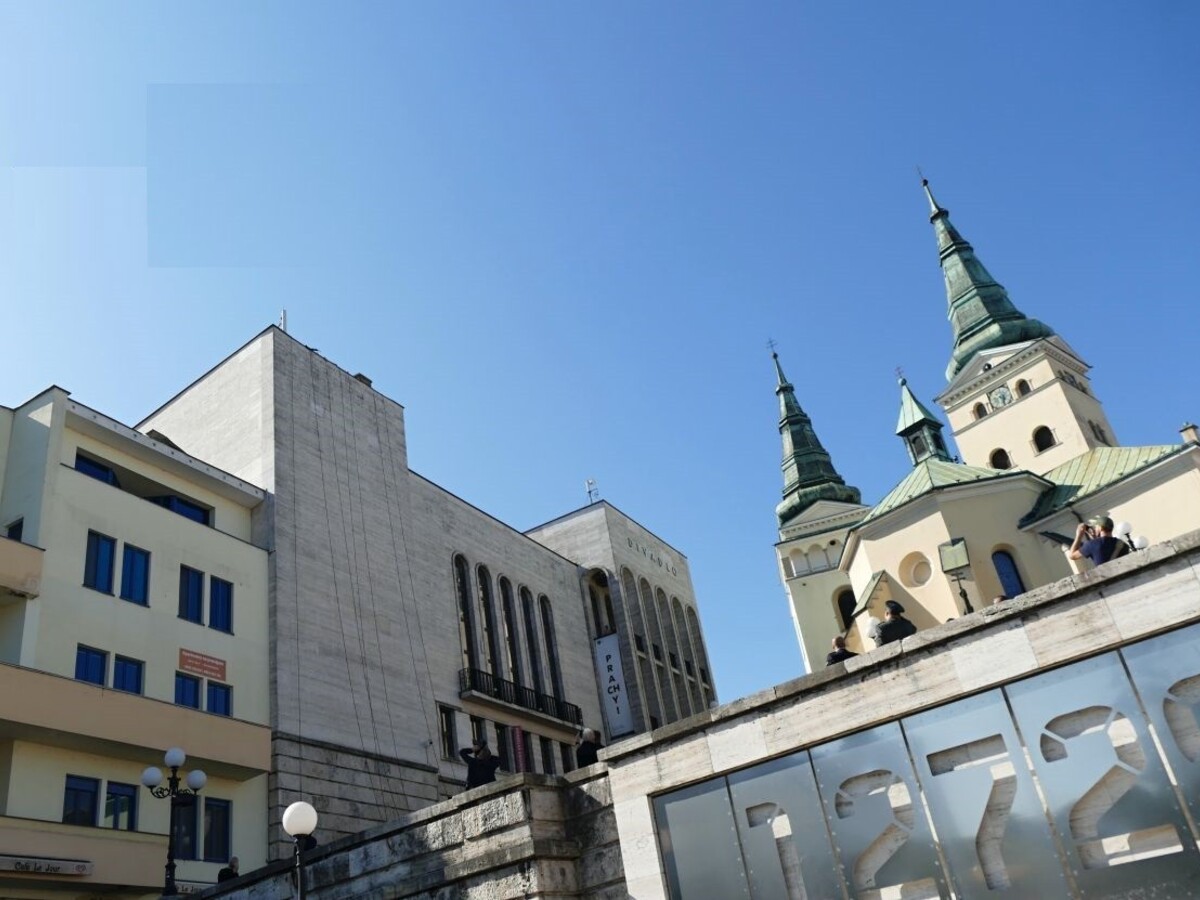 Limuzína bývalého primátora je na predaj, súčasný ju nechce